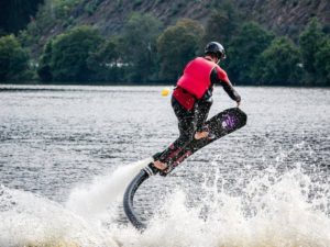 Hoverboard – tryskové prkno