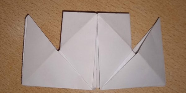 Origami – parník z papíru k ozdobě i ke hraní