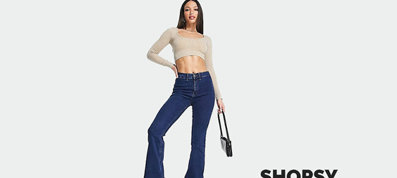Foto: módní džíny pro podzim 2023