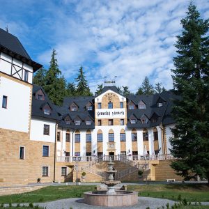 Pánská jízda na zámku Lužec – wellness a neomezená konzumace piva