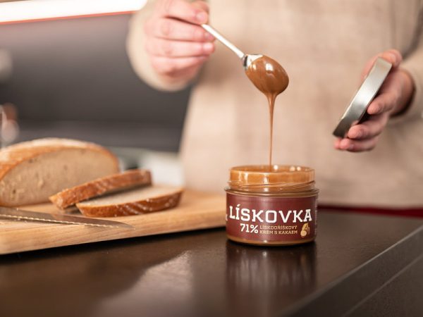 Domácí degustace čokolády s čokoládovnou Janek + krabice osmi čokolád a oříškového krému - Obrázek 3