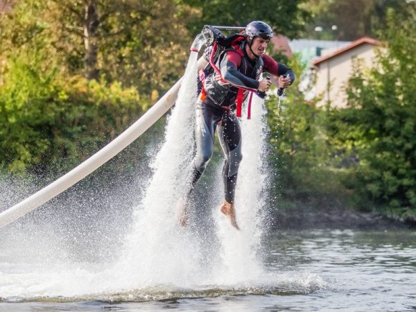 Jetpack - tryskový batoh - Obrázek 8