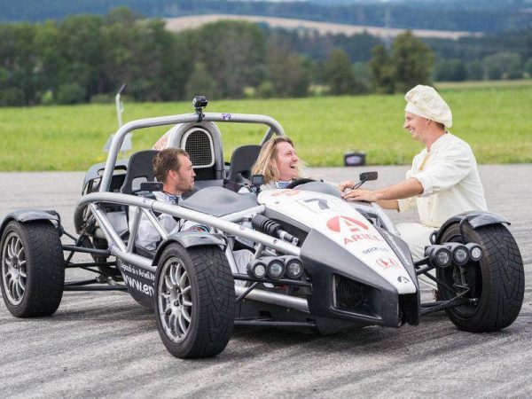 Jízda v Ariel Atom a formuli F4 na okruhu - Obrázek 3