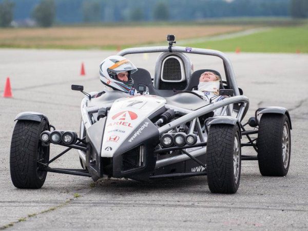Jízda v Ariel Atom na okruhu - Obrázek 7