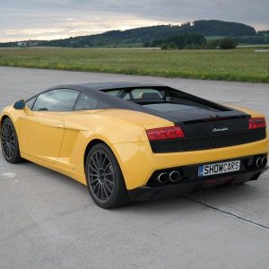 Lamborghini Gallardo vs. Ferrari 458 Italia