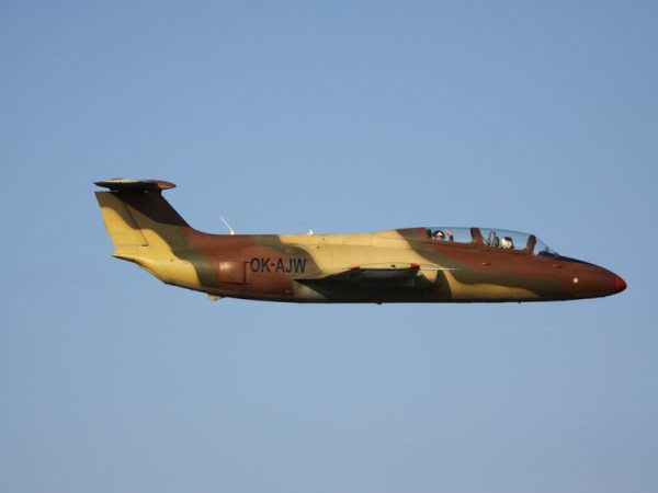 Let stíhačkou L-29 - Obrázek 7